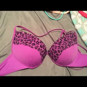 PINK by VS leopard push up.
